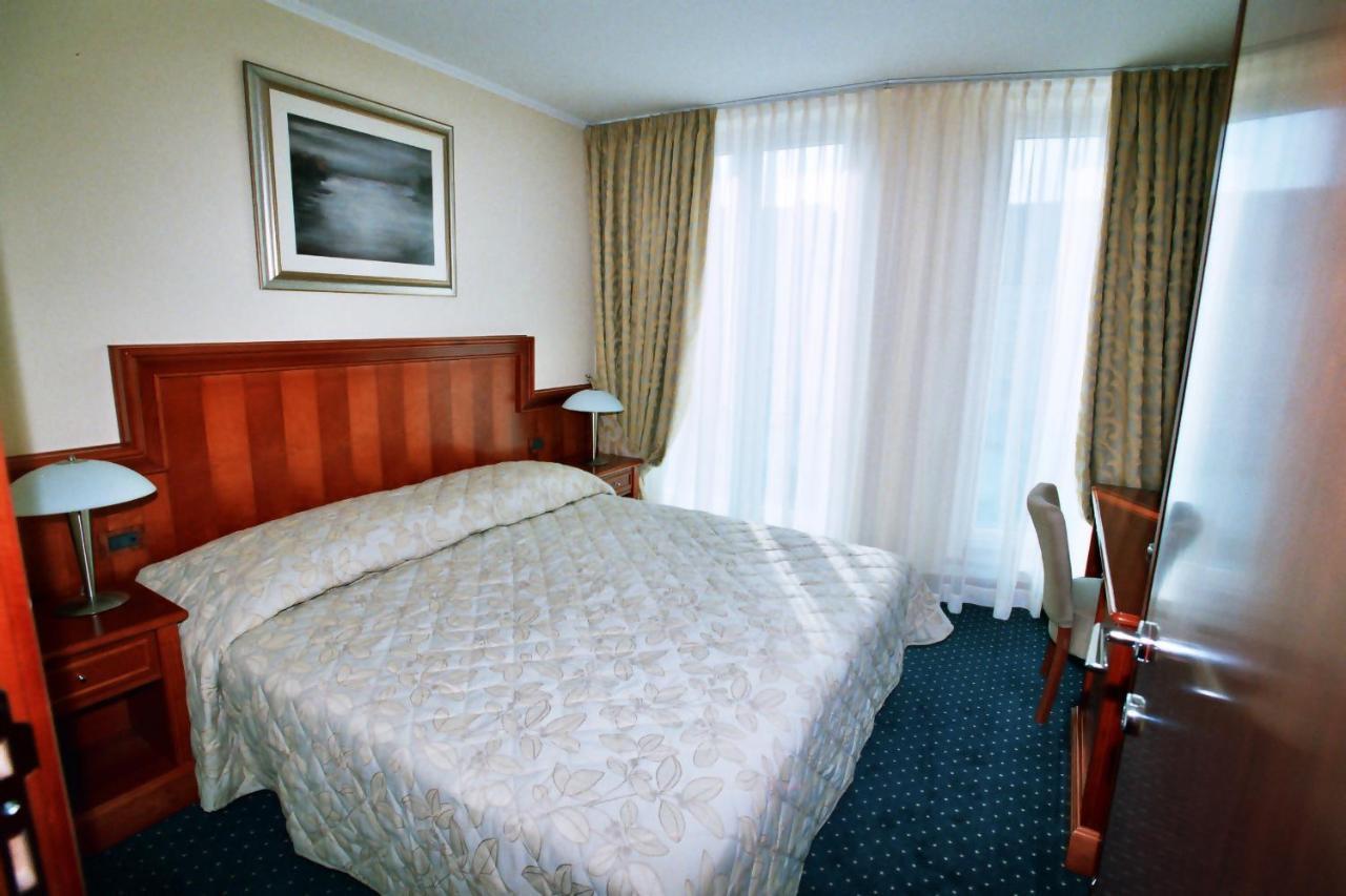 Hotel Savus 4*